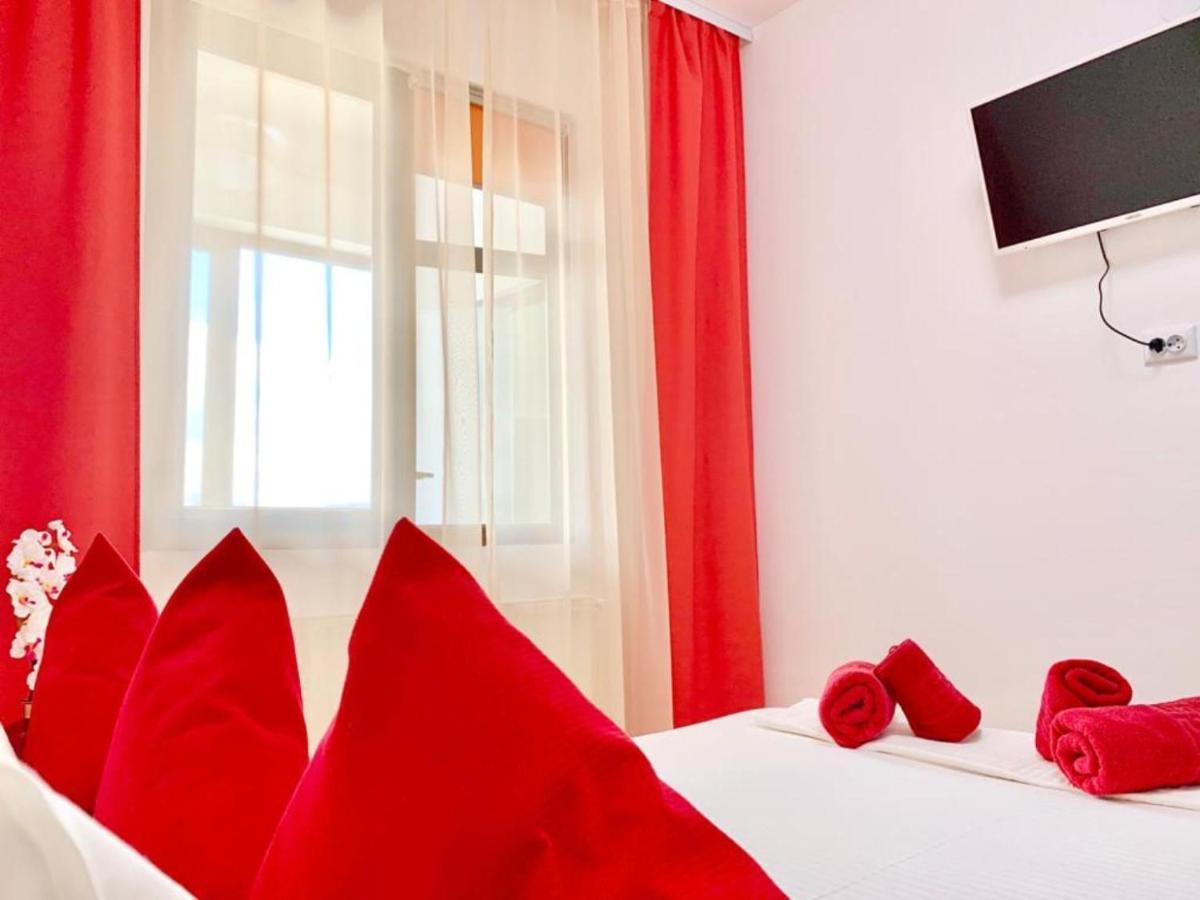 Palas View Apartments Near Palas Mall ยาช ภายนอก รูปภาพ